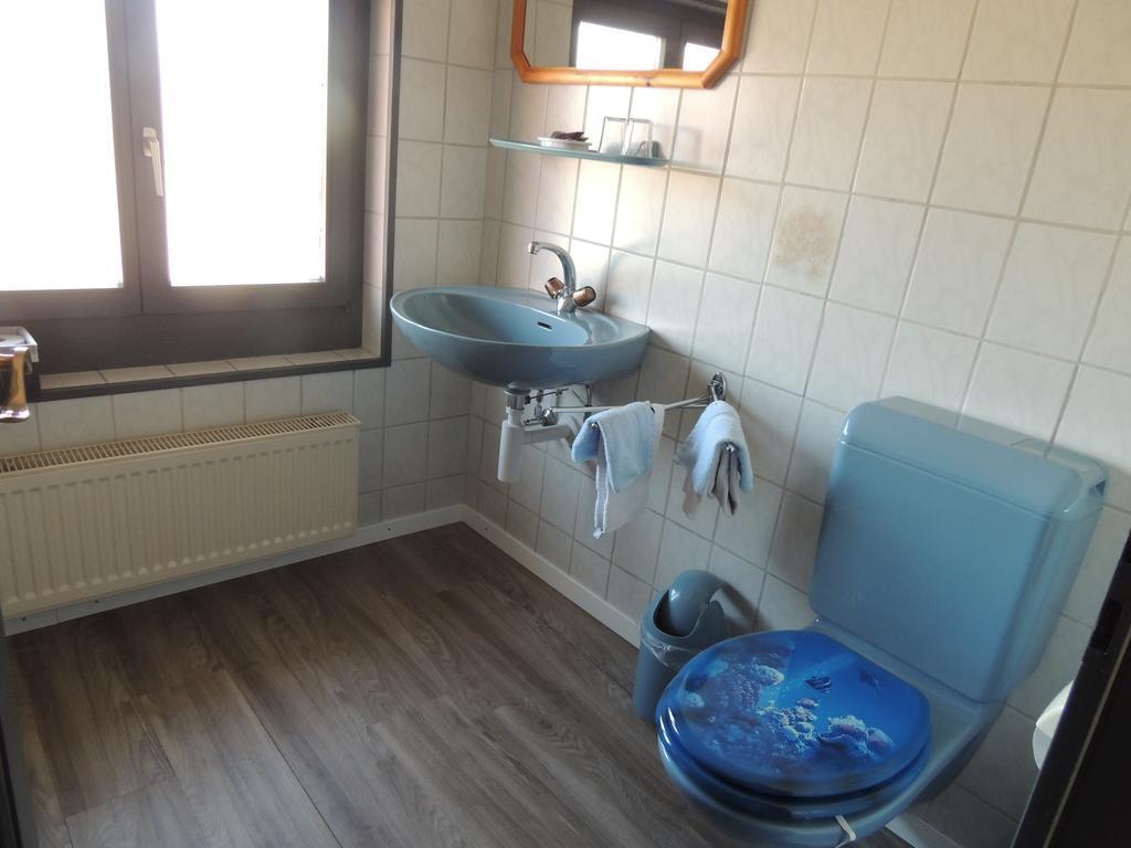 Hotel De La Gare Cousset Quarto foto
