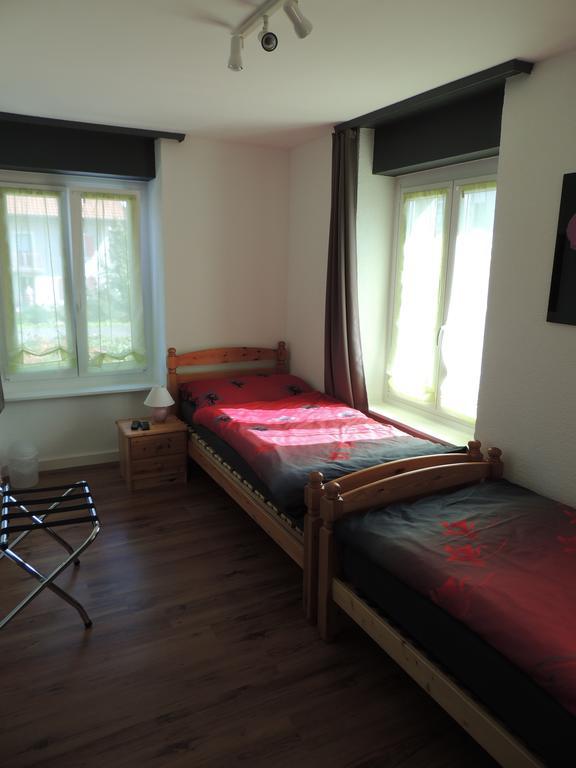Hotel De La Gare Cousset Quarto foto