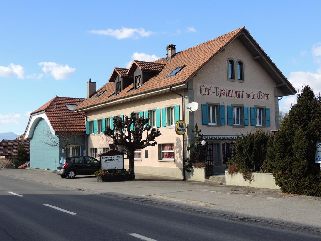 Hotel De La Gare Cousset Exterior foto